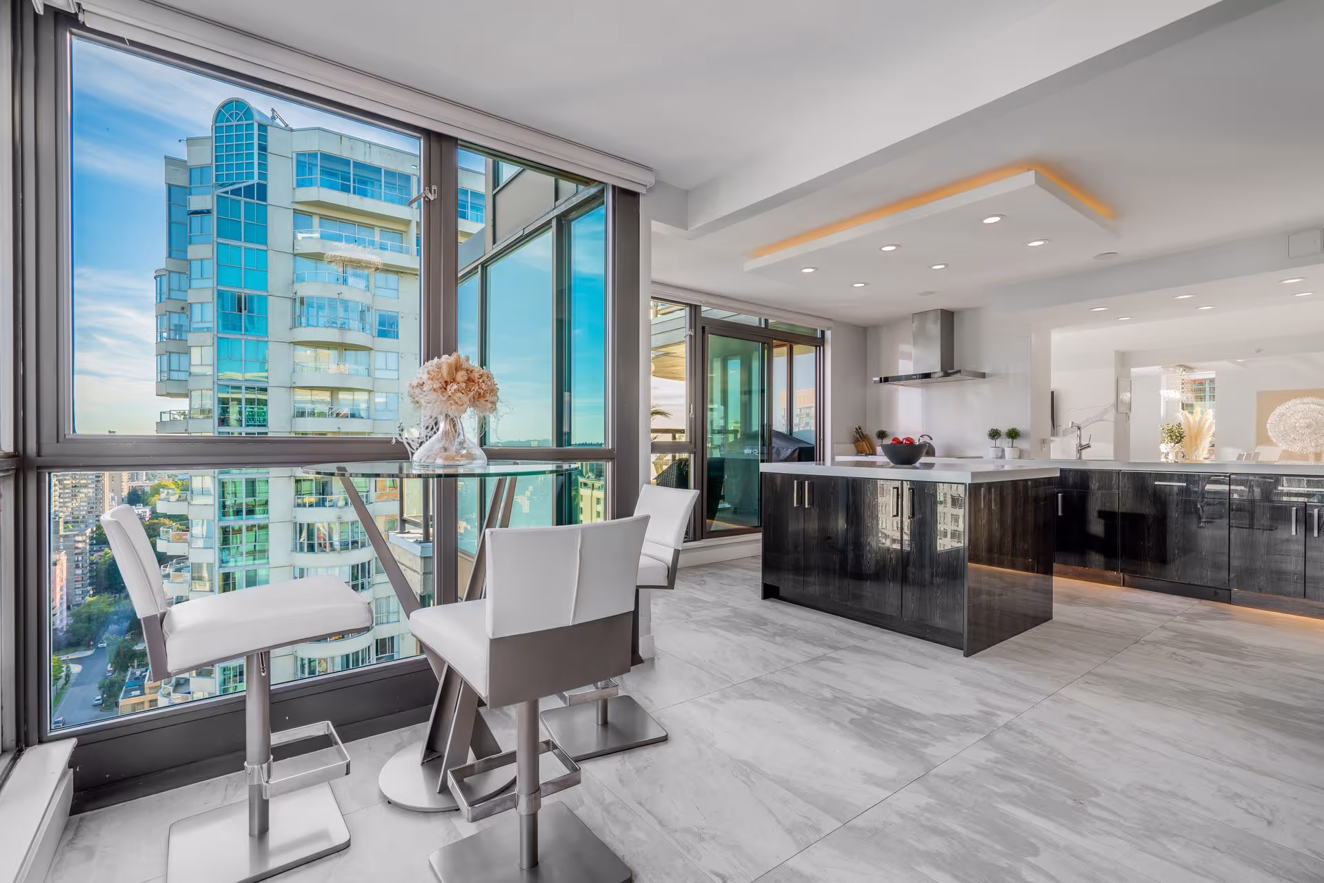 Sub-Penthouse Strata Renovation | Downtown Florist photo 1